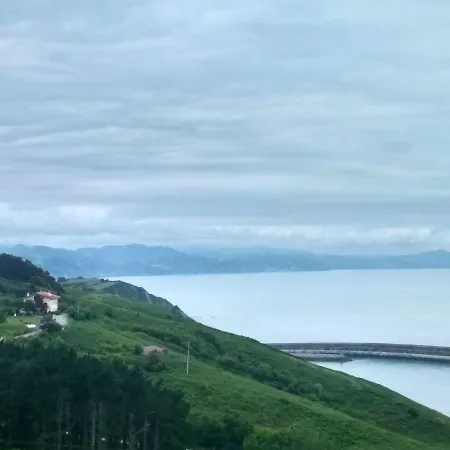 Gure Ametsa Landhuis Getaria