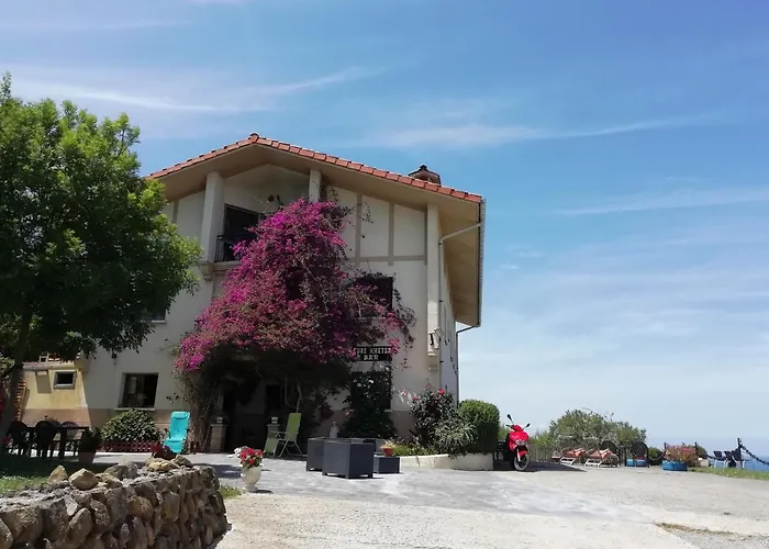 Gure Ametsa Country house Getaria